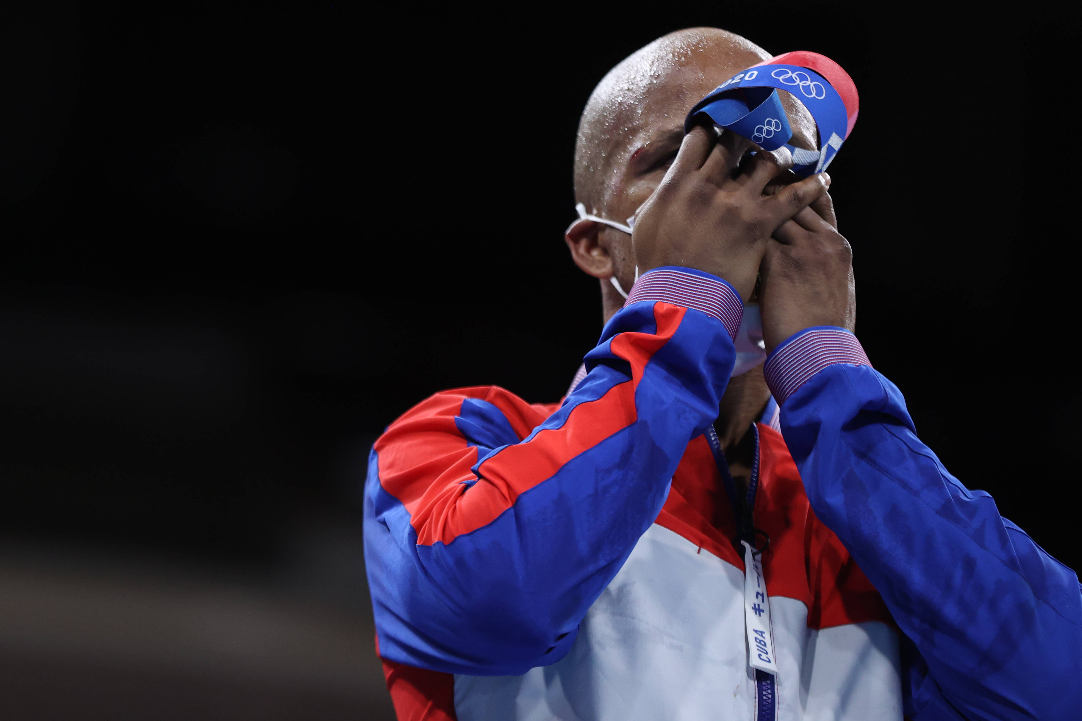 拳击比赛：古巴选手成功晋级决赛