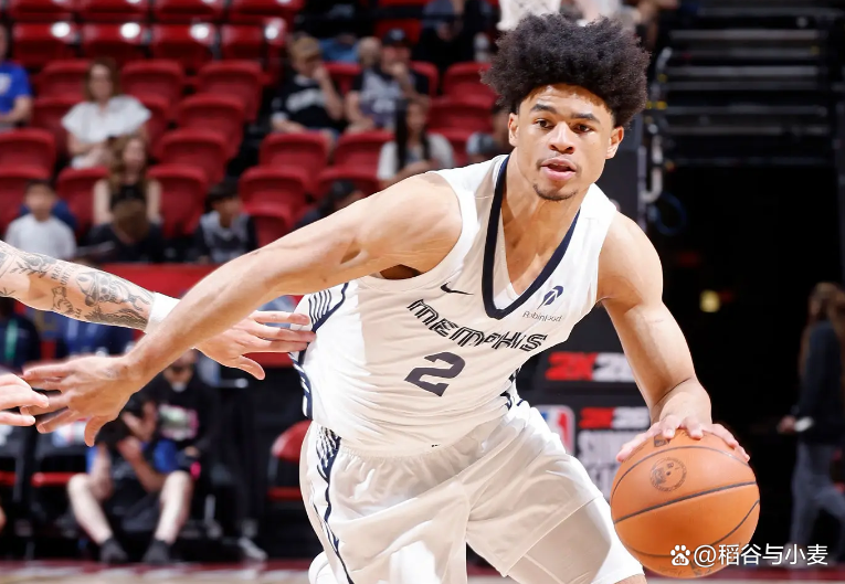 雄鹿后场多线进击!灰熊推荐自由球员,马上完成交易! 雄鹿后场多线进击!灰熊推荐自由球员,马上完成交易!