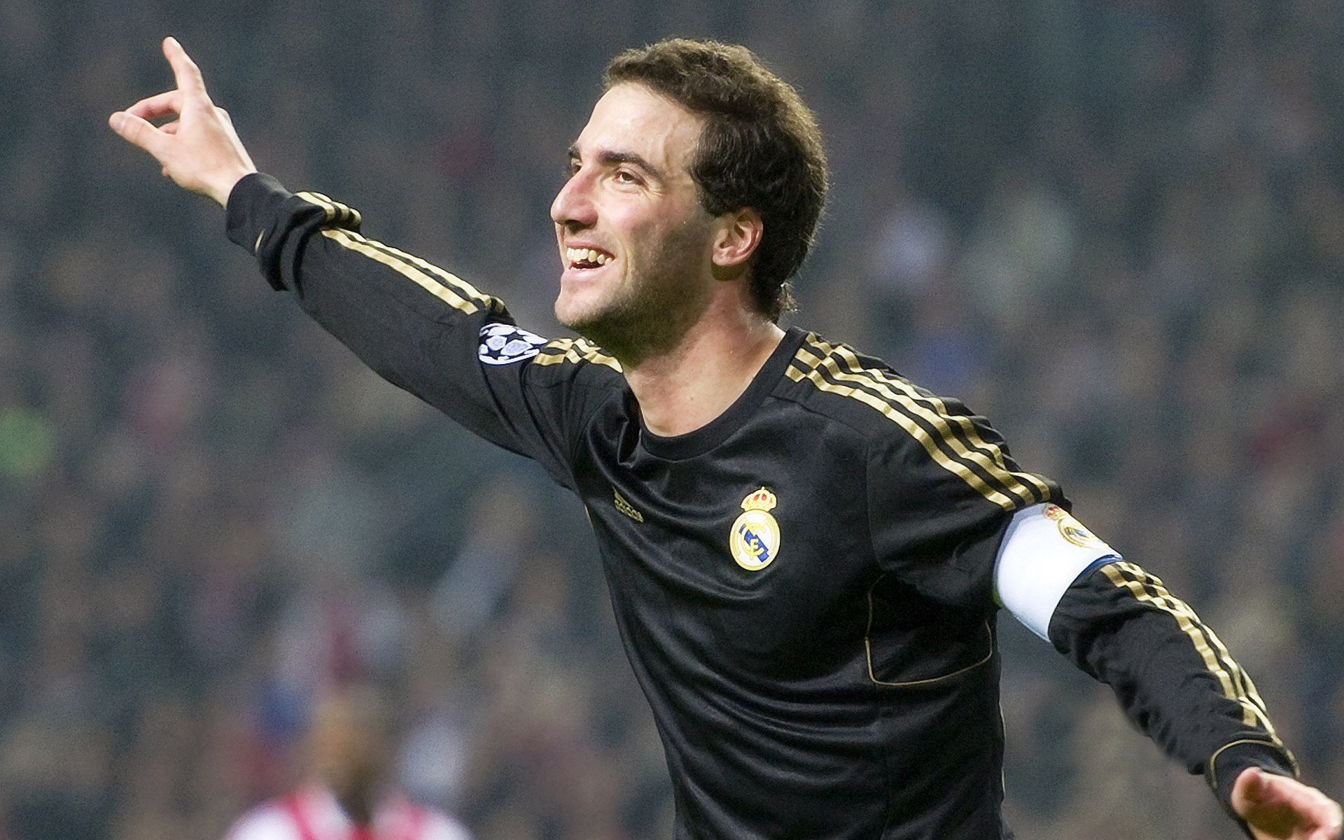 绿茵与球台的双重奏，葡萄牙鏖战德国，林高远赛场高光